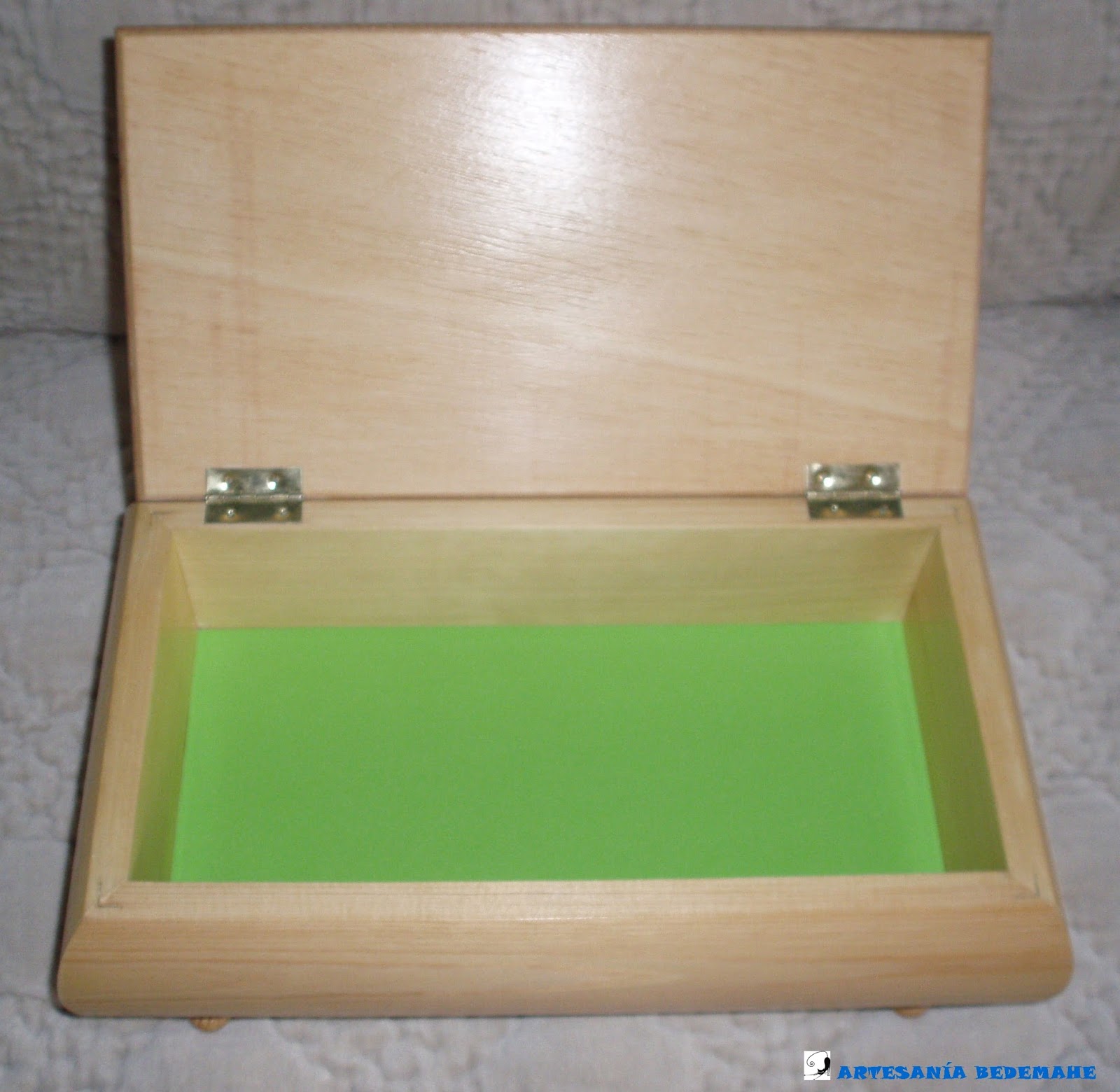 ARTESANIA BEDEMAHE: JOYEROS DE MADERA