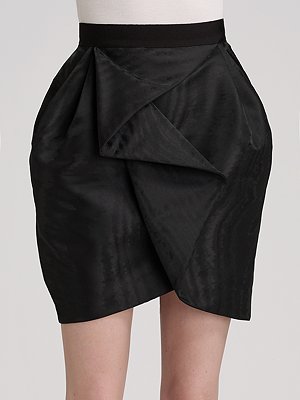 1001 fashion trends: Black skirts