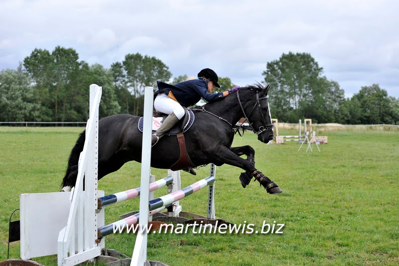 Hampshire Wedding Photographers Equestrian event photographer for Wey