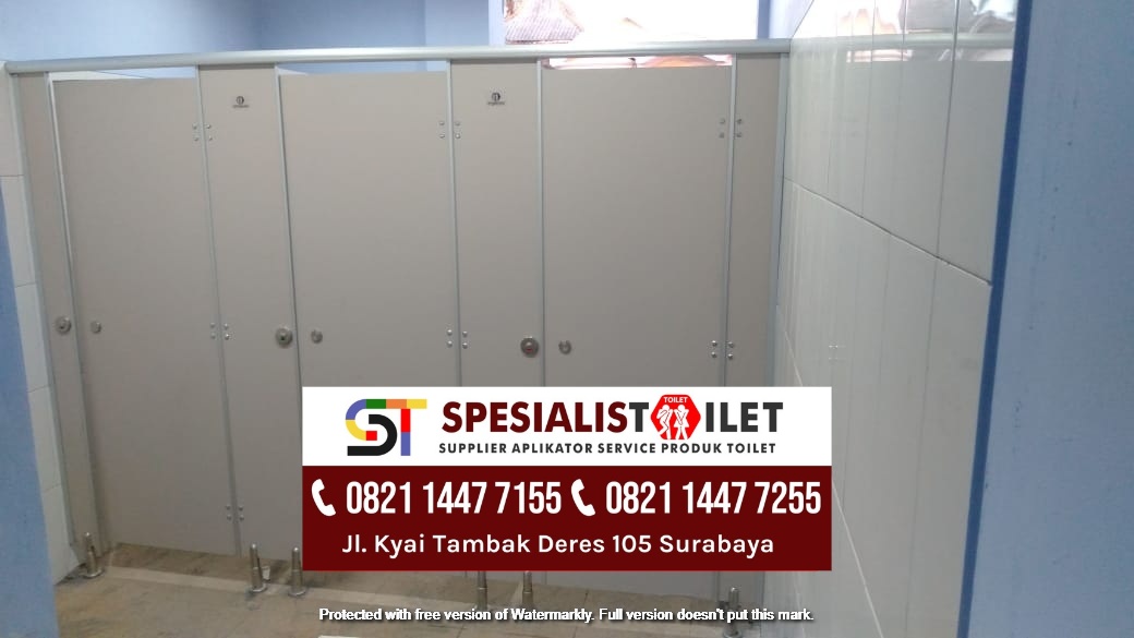 Perawatan Toilet Cubicle Phenolic