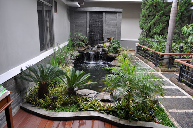 Contoh Pilihan Desain Pijakan Taman di Halaman Rumah Minimalis Terbaru http://rumahsiana.blogspot.com/2017/03/contoh-pilihan-desain-pijakan-taman-di-halaman-rumah-minimalis-terbaru.html