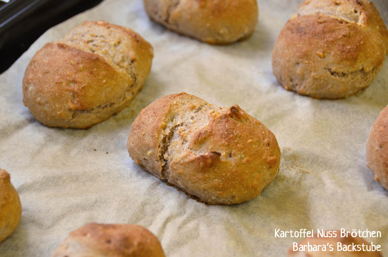 Barbara&amp;#39;s Backstube: Kartoffel Nuss Brötchen