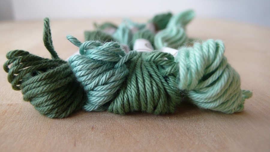 Hilos-cazadora-vaquera-con-estrellas-bordadas