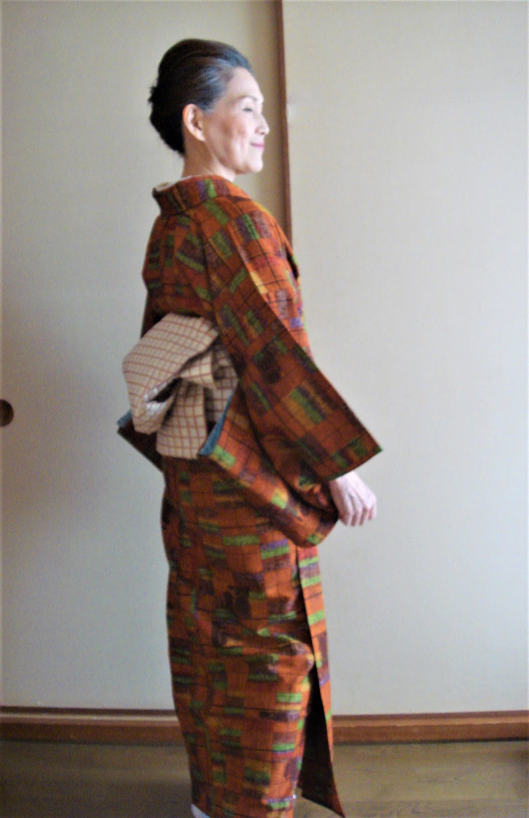 人気SALE新品】 専用！《夏物 単衣 紬》粋なモノトーンの黒地小紋着物