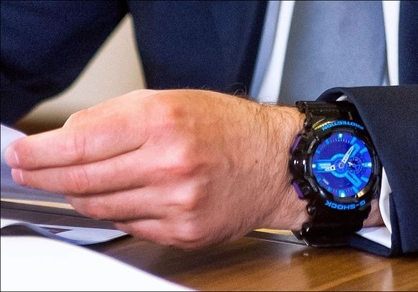Zona Casio: ¿Quién ha dicho que los G-Shock no combinan bien con traje y corbata?