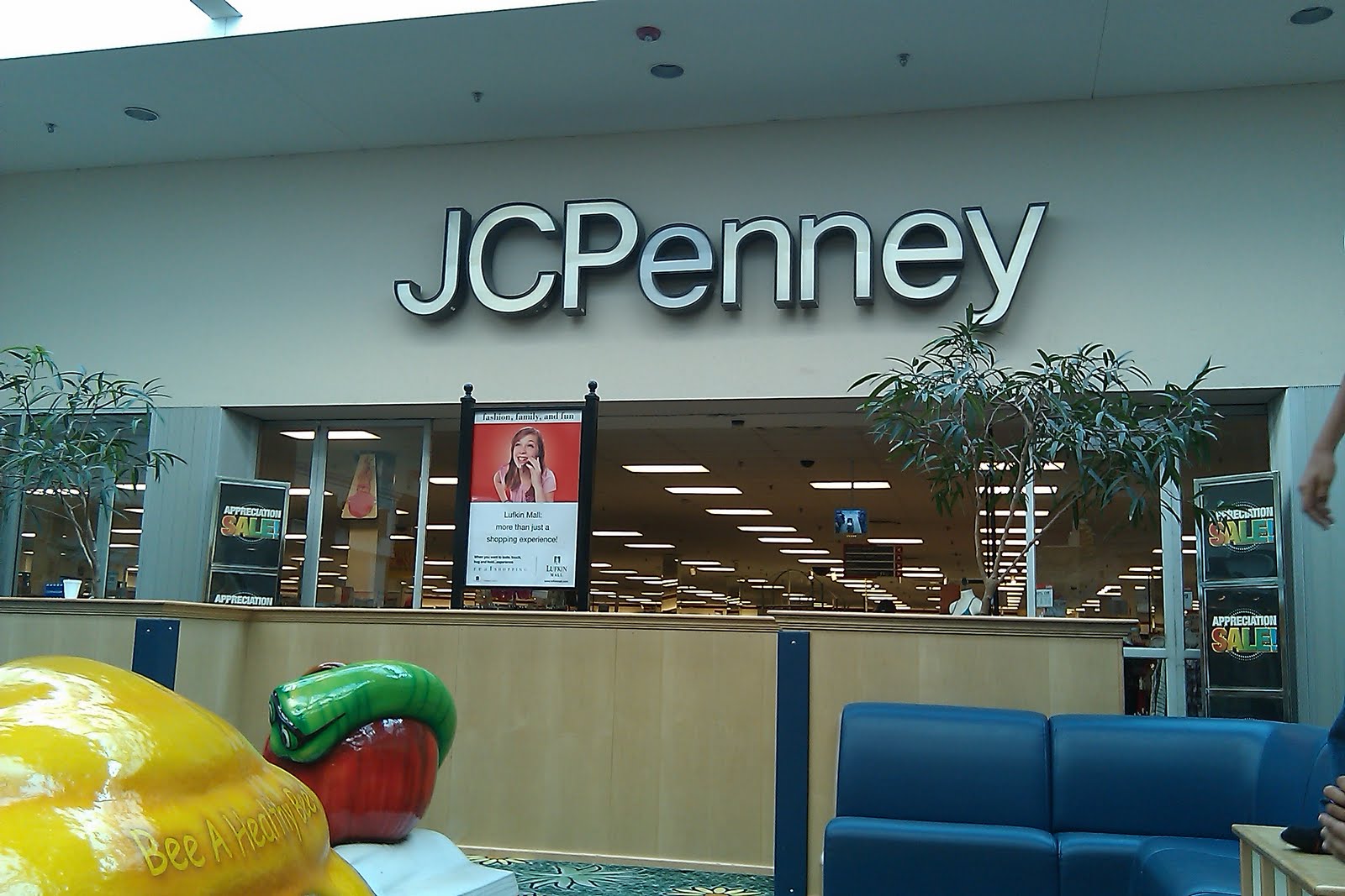 The Louisiana and Texas Retail Blogspot Lufkin Texas the Mall and Belk