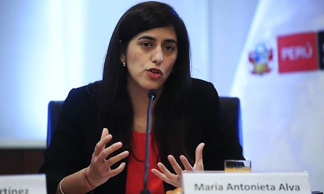 Titular del MEF, María Antonieta Alva