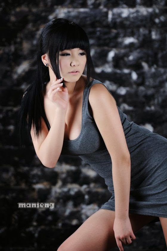Ryu Ji Hye Sexy Body