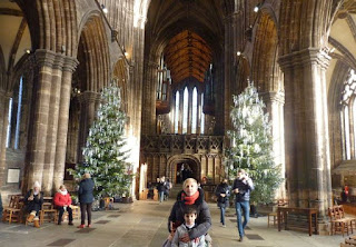 Interior de la Catedral de Glasgow. Interior de la Catedral de Glasgow.