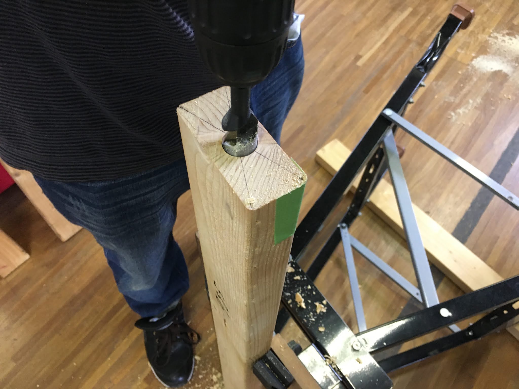 2x4材で階段下に棚を作る！ 僕らのガレージ