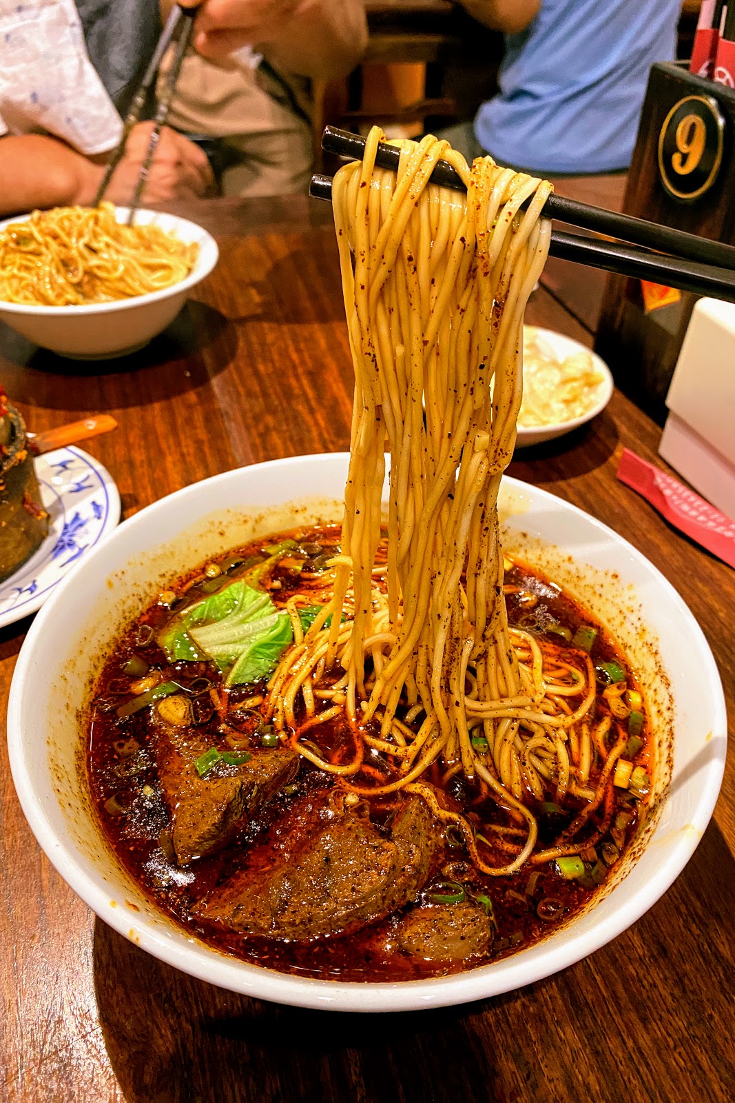 [食記] 台北 中正 老鄧担担麵