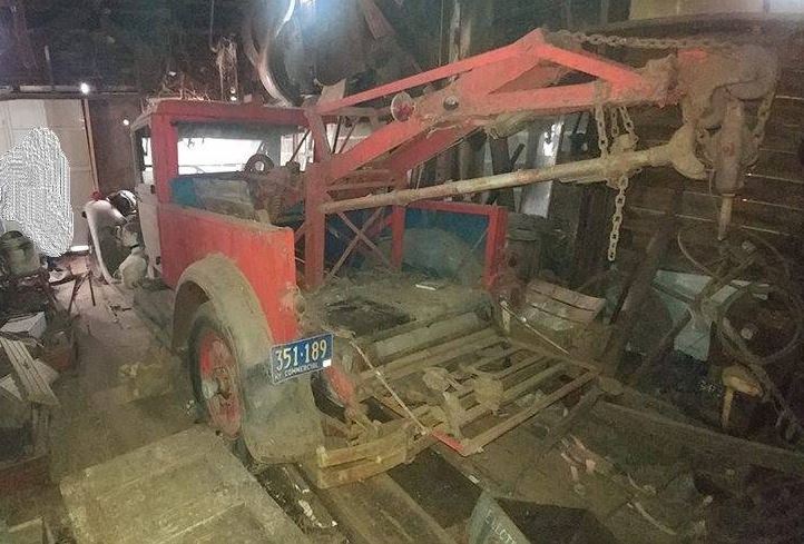 Just A Car Guy 1929 Packard Limo Was Converted Into A Tow Truck