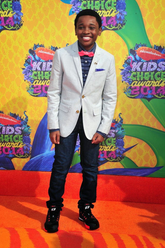 Elenco de The Haunted Hathaways en los KCA 2014 Tierra Nick Elenco de The Haunted Hathaways en los KCA 2014 Tierra Nick