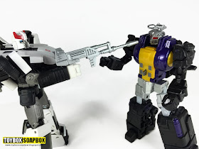 fanstoys grenaider or masterpiece bombshell with prowl