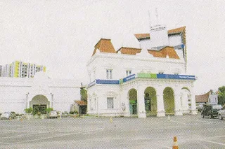 Gedung Standard Chartered Bank Medan