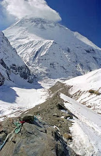 Gunung Cho Oyu        Tinggi : 8.201 m        Likasi : Nepal - Cina(Tibet)