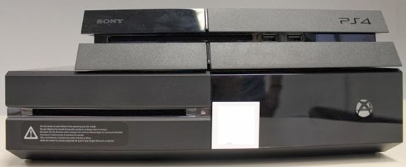 Xbox One VS PS4 Physical Size Comparison