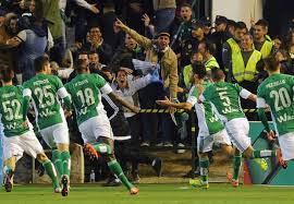 El Betis gana con gol de Sanabria al Deportivo (1-0)