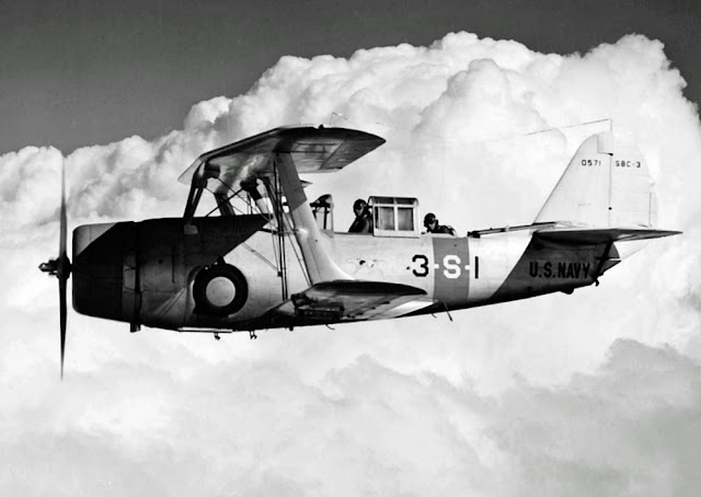 US-Navy-Curtiss-SBC-3-Helldiver-1939.jpg