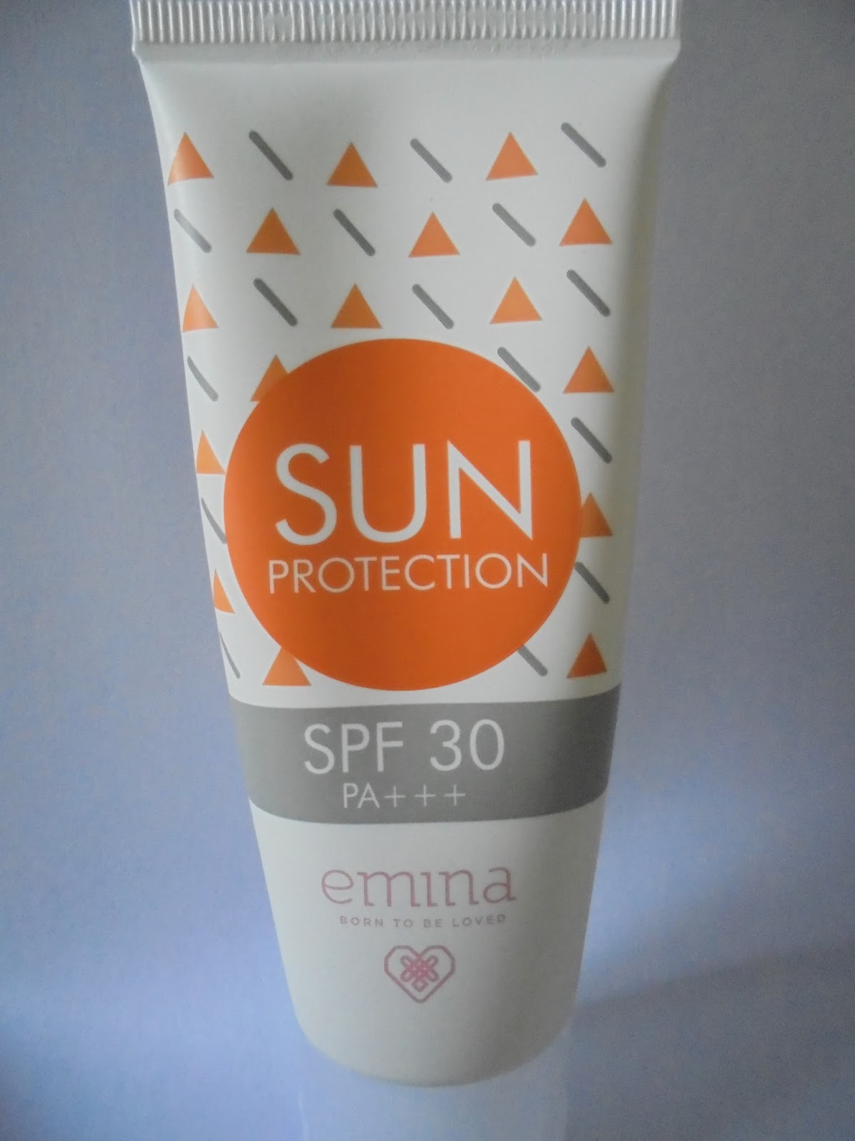 Ratnasari Pevensie's Produk Review Emina Sun Protection SPF 30 PA+++
