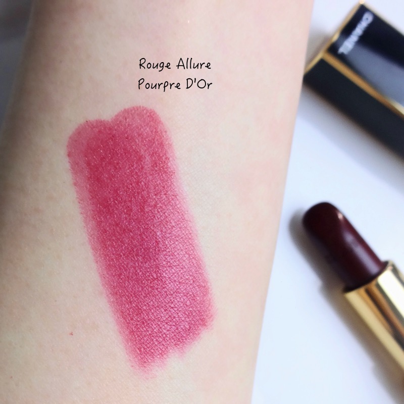Chanel Holiday 2020 makeup collection review swatches