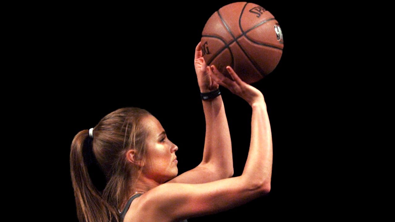 Женская игра в мяч. Рейчел ДЕМИТА баскетбол. Девушки баскетболистки. Красивые баскетболистки. Женский баскетбольный мяч.