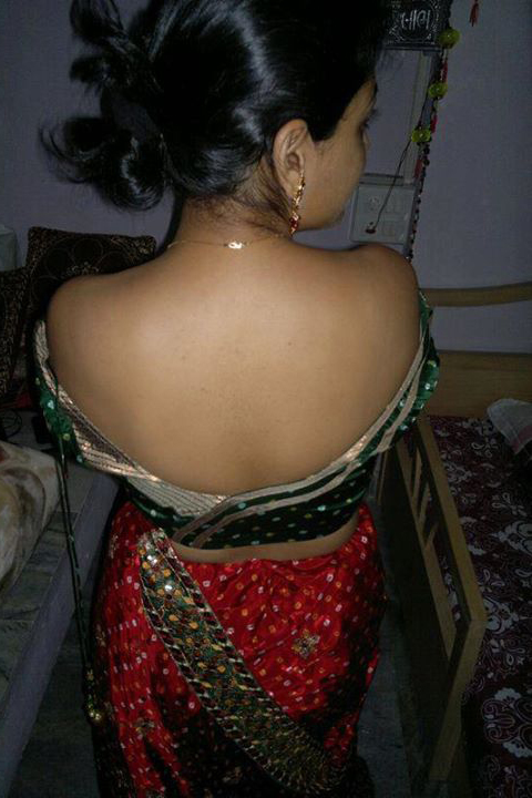 saree Sexy nude aunty back