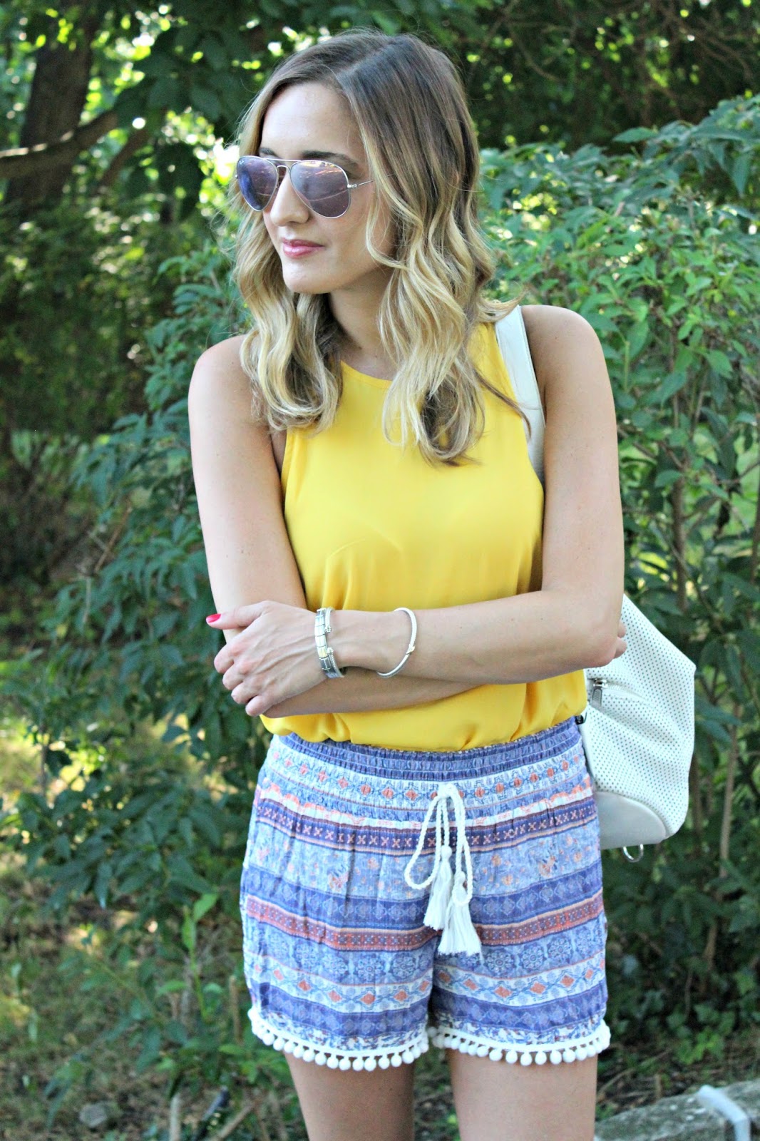 Michelle's Pa(i)ge Fashion Blogger based in New York COLORS THAT MAKE YOU LOOK TAN