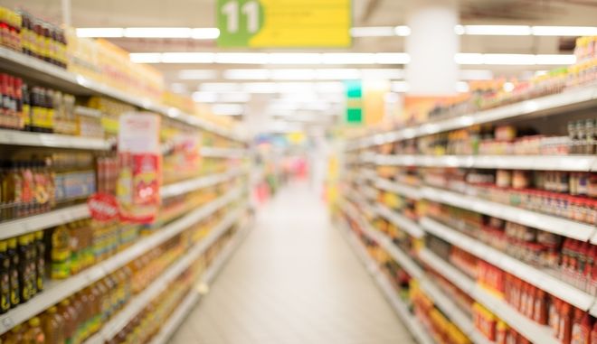 Σούπερ μάρκετ: Τι αλλάζει από την Τετάρτη - Κλειστοί διάδρομοι και "απαγορευμένα" προϊόντα