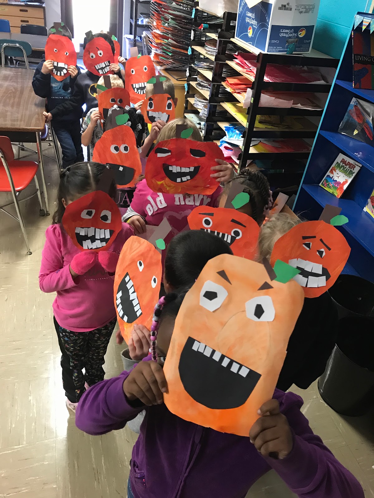 Elements of the Art Room: Kindergarten Pumpkins!