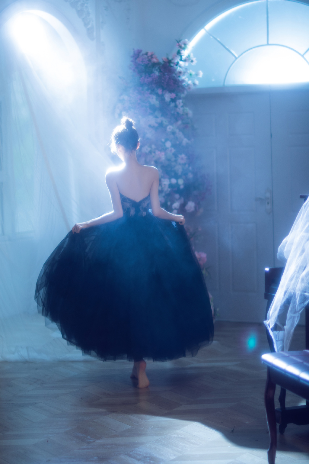 Gallery - Chinese model 钟恩淇 - Back Angel - P5