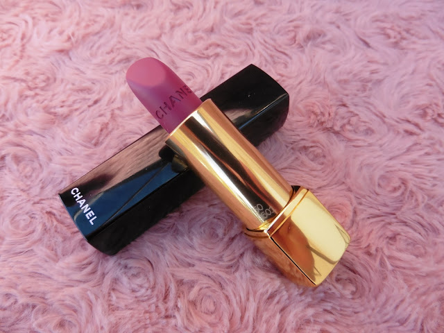 La Romanesque de Chanel numéro 50 Rouge Allure Velvet 