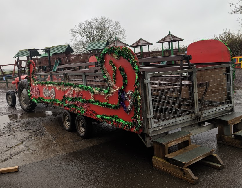 Christmas & Santa at Whitehouse Farm - A Review - tractor sleigh ride