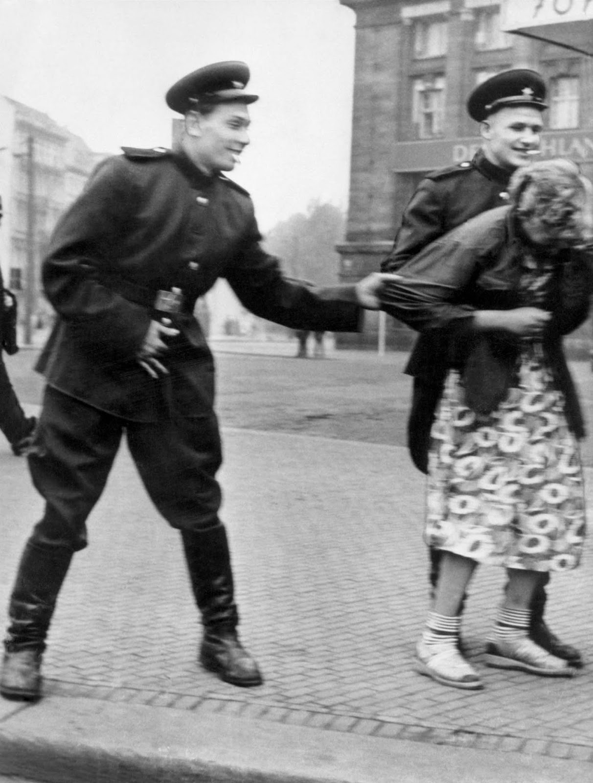 Soviet Soldiers Openly Sexually Harass A German Woman In Leipzig 1945