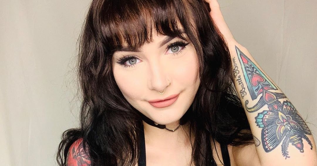 Famous Influencer Birthdays: Enrapture SG - Elise Tails Age, Bio, Wiki