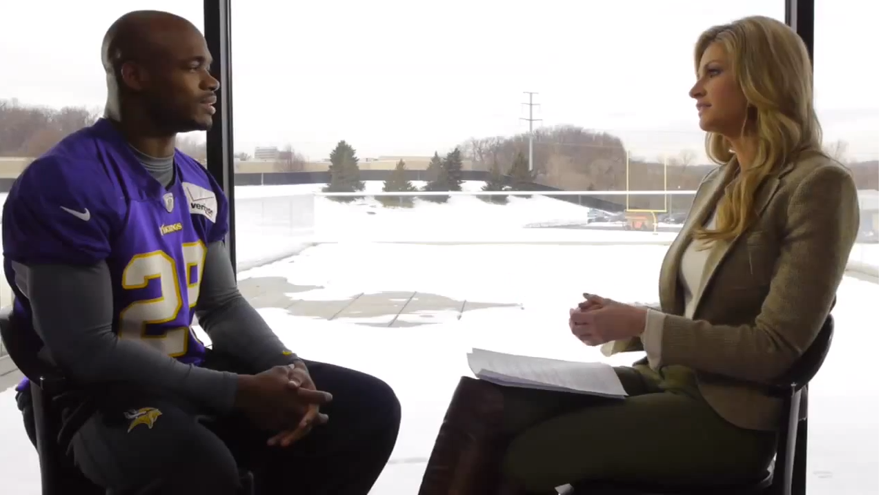 THE APPRECIATION OF BOOTED NEWS WOMEN BLOG : More Erin Andrews in Over