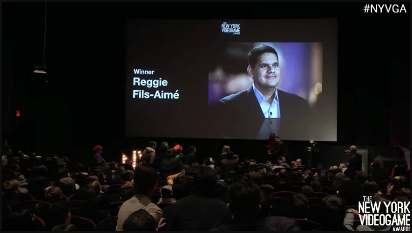 Reggie Fils-Aimé recebe prêmio em Nova York