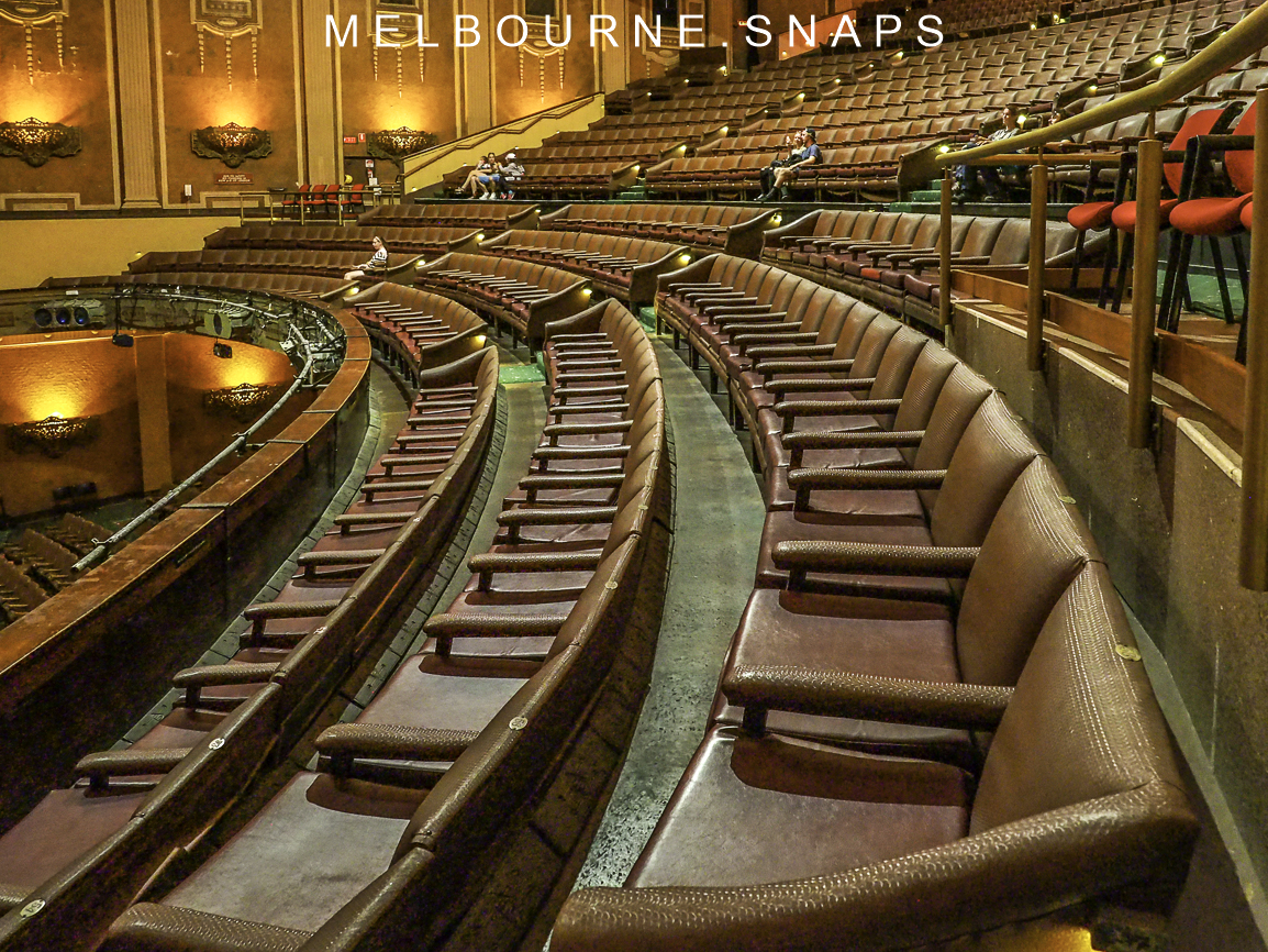 MELBOURNE.SNAPS DRESS CIRCLE THE PALAIS