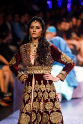 Nargis Fakhri at the grand Finale of Aamby Valley India Bridal Fashion week