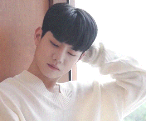 우진영 박우담 그룹 개인별 컨셉포토 모음 + 주말 홍대 사진 | 인스티즈