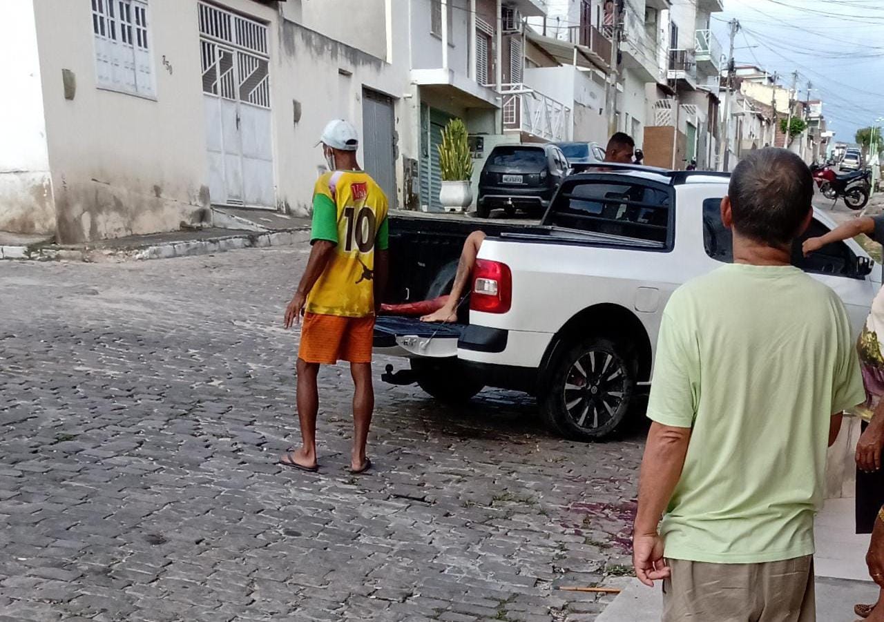 Jacobina: Jovem é vítima de tentativa de homicídio na Rua do Cajueiro