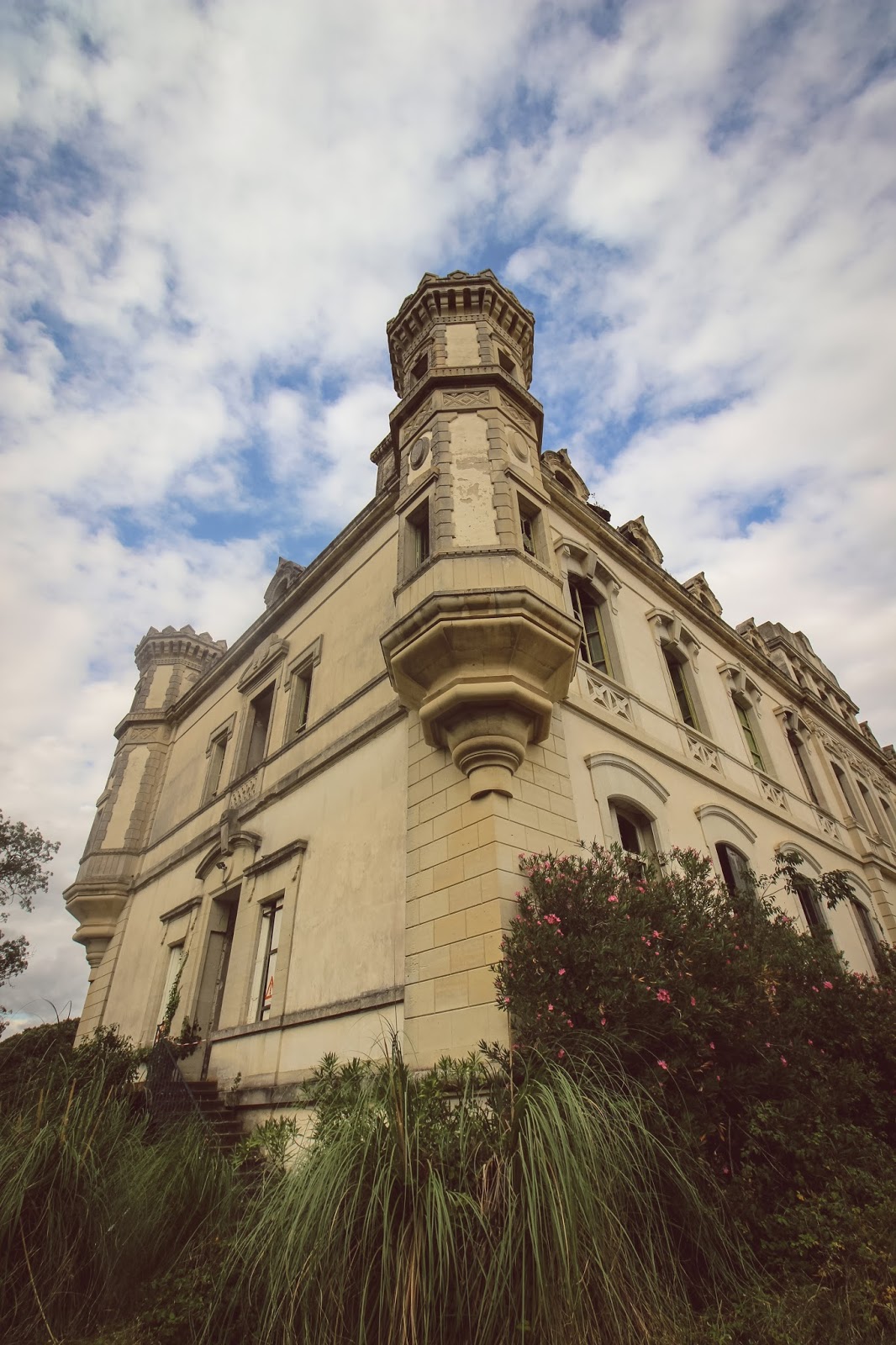 Château Valgros / Frontenac This is the Authentic