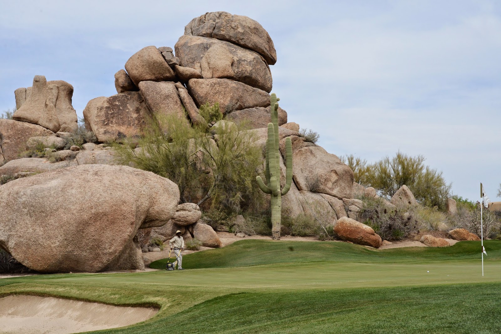 travel-i-want-to-be-a-full-time-tourist-the-boulders-in-carefree