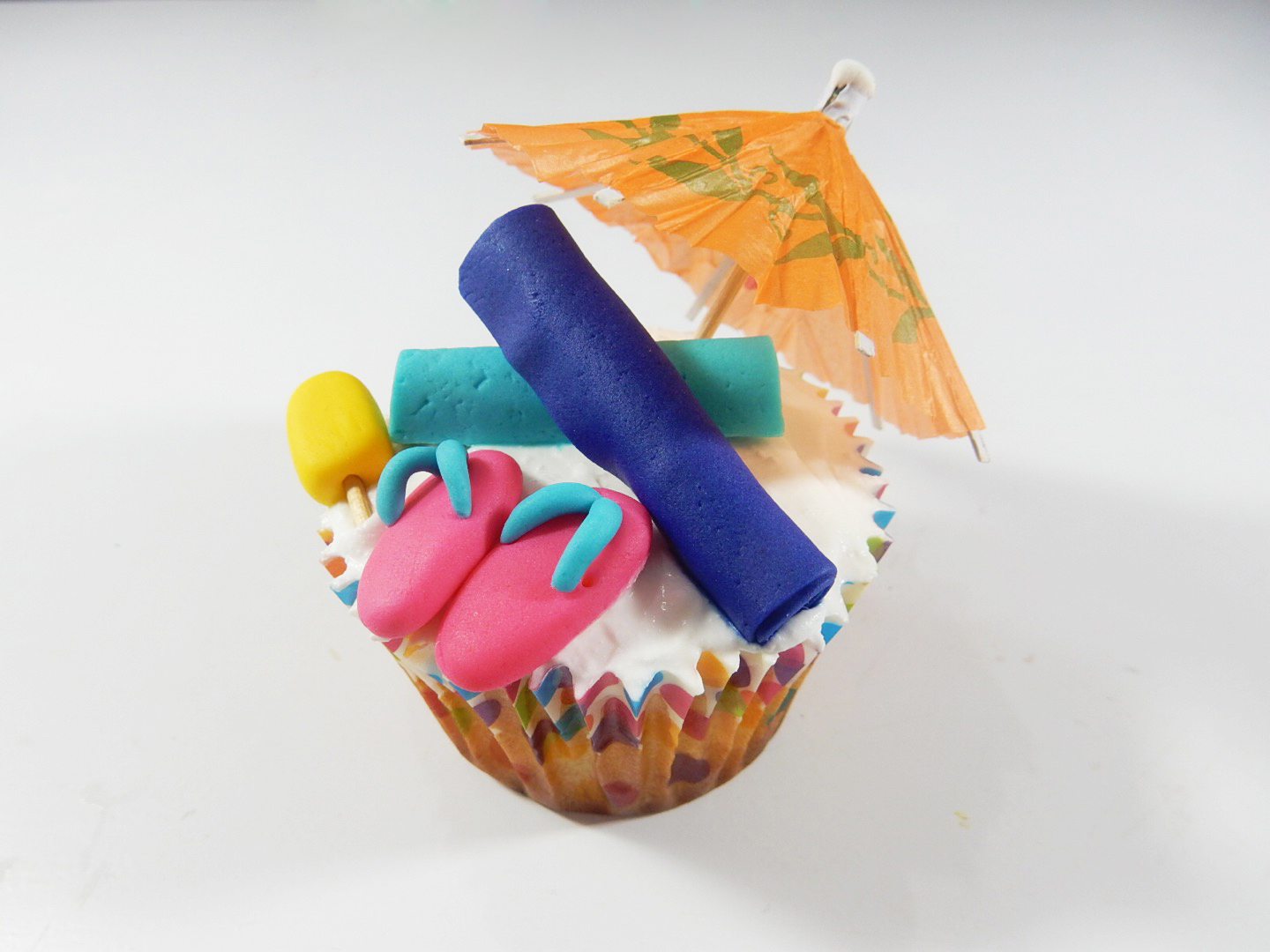 Fondant Beach Cupcake Toppers Towels, Flip Flops, Popsicles