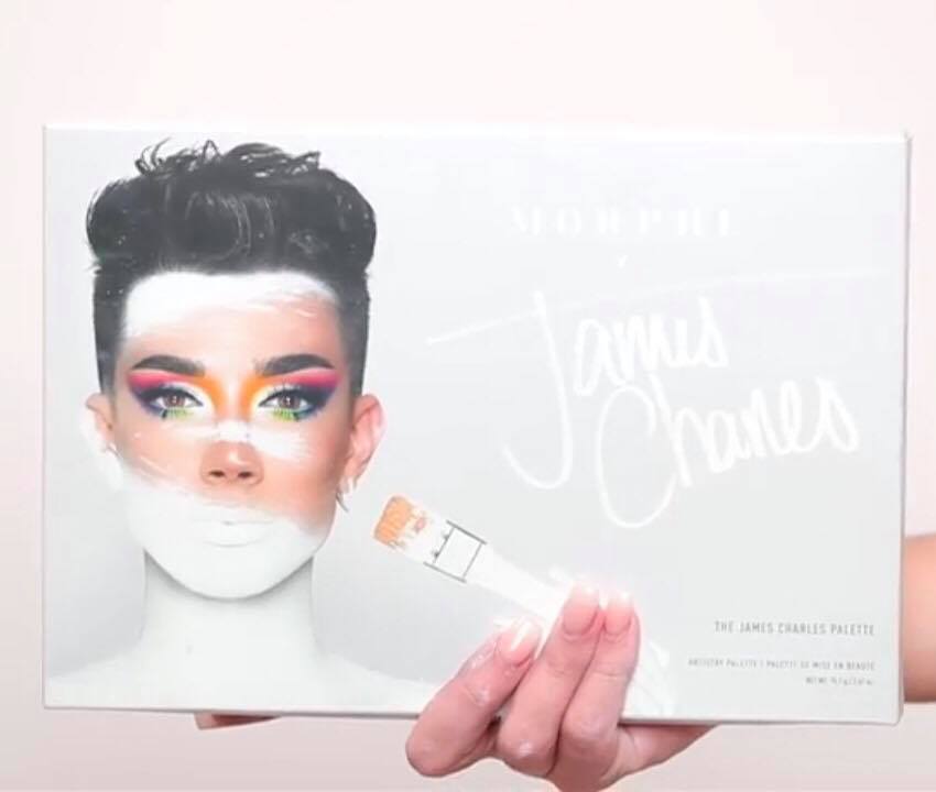 JAMES CHARLES x MORPHE ARTISTRY EYESHADOW PALETTE AND EYE BRUSH SET