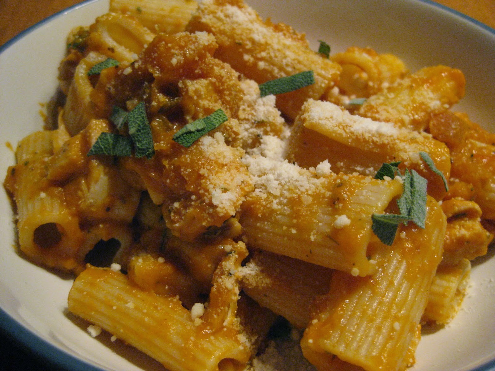 ThisIsWhyKtcIsHot Pumpkin Pasta with Butternut Squash and Chicken