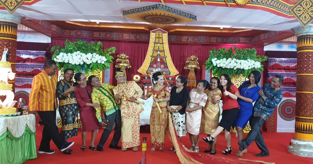 KHOTBAH PERNIKAHAN KOMITMEN CINTA (Rut 1 16 17