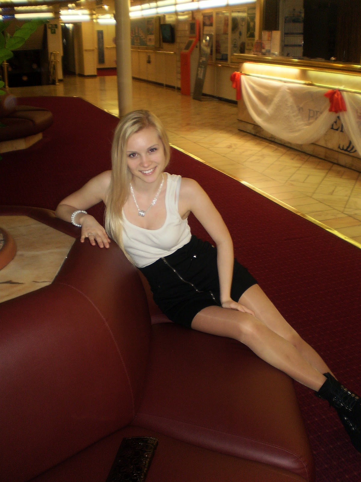 In Fashion Pantyhose Blonde Hot Russian Teens