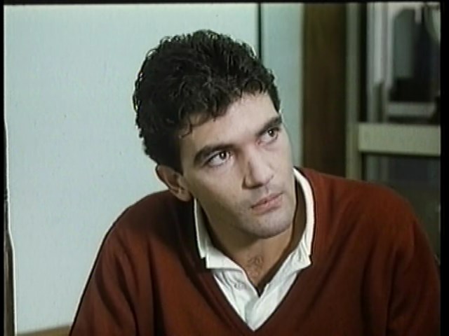 MATADOR (DUBLADO/DVD-RIP) – 1986 Matador%2B1986%2Bdublado.mkv_snapshot_00.20.49.248