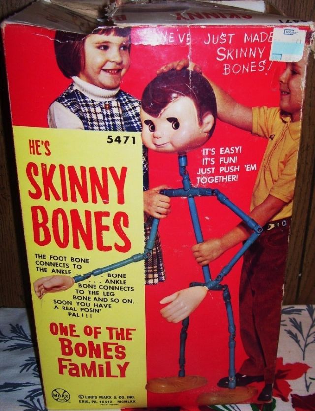 bizarre-vintage-toys-13.jpg